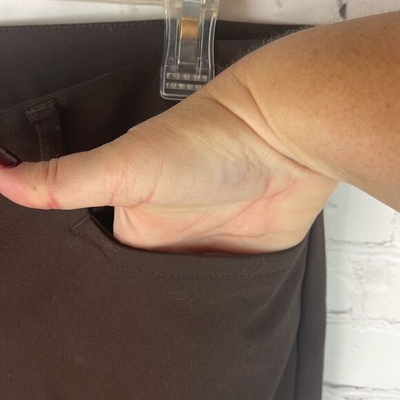 Christopher & Banks Brown Bootcut Pants Size 8 SHORT - Picture 6 of 9